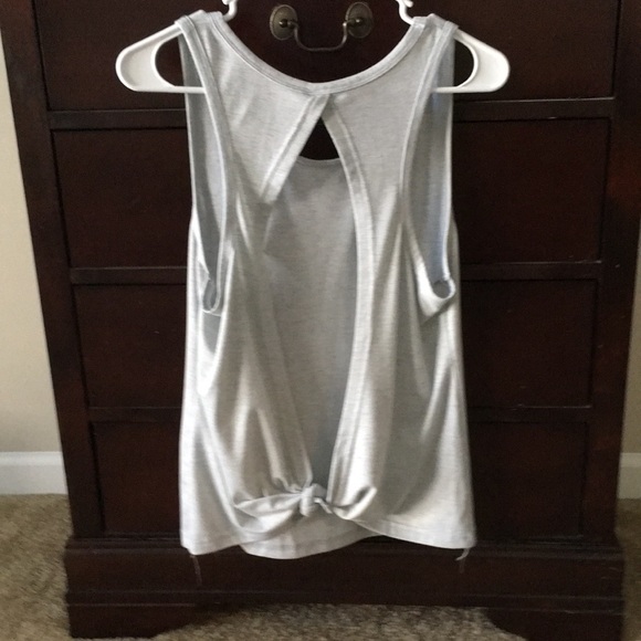 Fitness tank top NWOT - Picture 4 of 4
